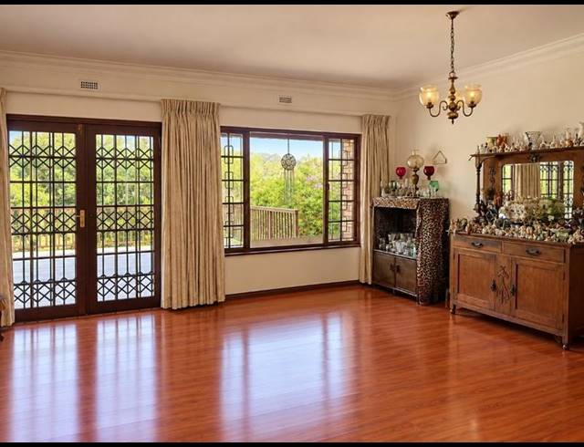 4 BEDROOM HOUSE FOR SALE IN FORREST HILL
